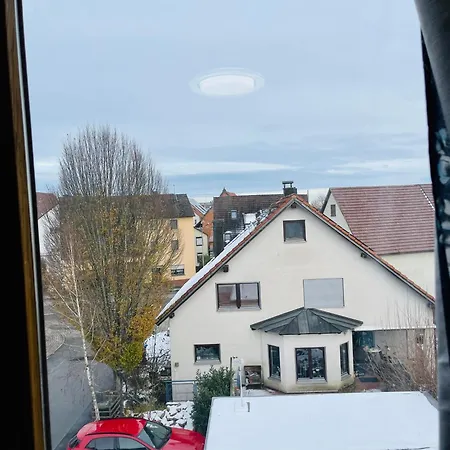 Ghome Arigidi - Private In A Duplex Jettingen (Boblingen)